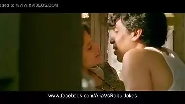 Desi Auntie tempted by young bf in the kitchen