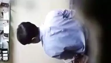 Desi aunty with doctor in Indian sex in clinic mms scandal