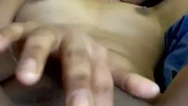 Sexy naked pussy play with hot figured Indian girl