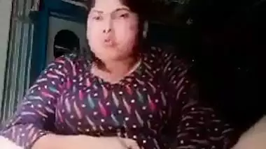 Horny Village Bhabi Fingering