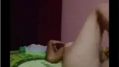 Desi sexy bhabi show her hot pussy