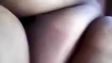 Desi wife exposes round ass and saggy tits for all the XXX watchers