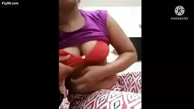 Desi college girl – sex chat with her boyfriend and showing nipples