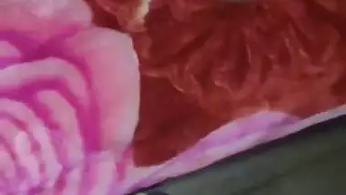 Mumbai girl fucks two guys together in a threesome