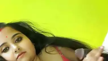 Desi bhabhi shaking dick of husband till cumming