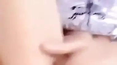 Punjabi slim girl nude fingering viral hot video