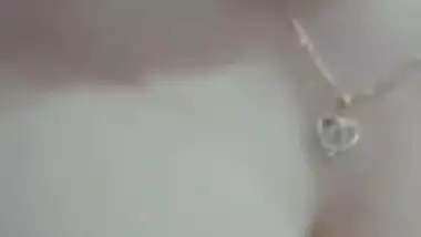 Beautiful Sexy Indian Girl New Clip (Update)