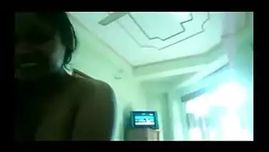 Lucknow Young Couple’s Erotic And Sensual Blowjob Video