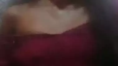 Modern Indian girl dildoing pussy viral MMS