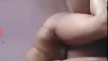 Desi XXX wife shows off amazing body shapes and gets fucked in MMS