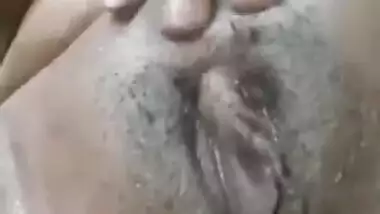 Indian cute Girl Boobs And Pussy Selfie