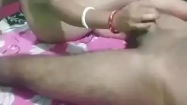 Newly married Desi XXX wife jerks off her husband’s cock on cam MMS
