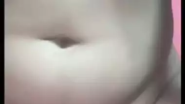 Desi girl in solo XXX show for men who pay to watch this MMS video