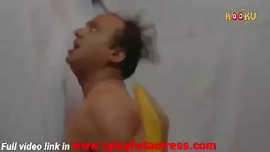 Beautiful Indian housewife has sex in the red light district