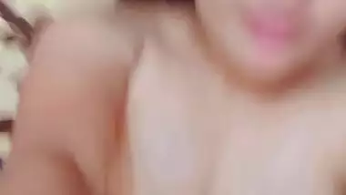 Sexy Indian girl topless boobs show selfie