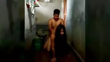 [ Indian Hard Porn ] Desi Girl Bathroom XXX hard sex