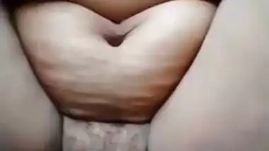 Village Bhabhi Shows Her Boobs And Pussy Part 1