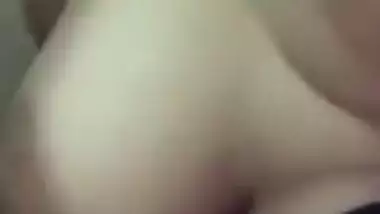 Today Exclusive- Sexy Desi Girl Play With Her Boobs