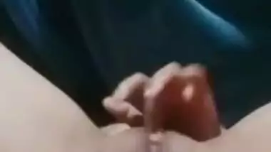 Horny Assame Girl Pussy Fingering