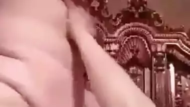 Pakistani sex MILF riding dick viral MMS