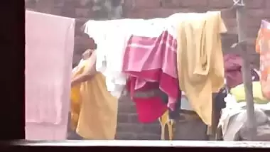Buddhi Ki Lahrati Choot