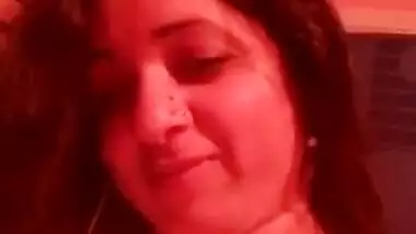 Desi aunty boobs and pussy show