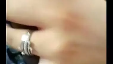 Desi amateur teen girl outdoor blowjob in car