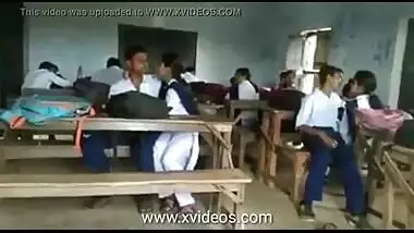 Desi School Girls Kissing Video Inside Classroom