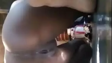 Lecherous Desi hottie demonstrates her bubble booty and XXX slit