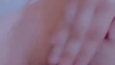 Beautiful Sexy Paki Girl Showing And Fingering Leaked 5 Clips Part 3