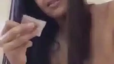 Panjabi girl with papaya boobs taking condom
