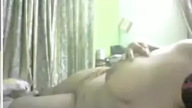 A stunning desi girlfriend sucking her lovers cock