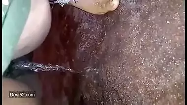 Nice pee aunty jee