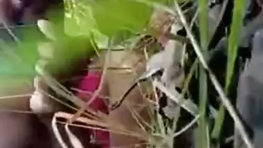 Man penetrates Desi woman and films XXX video for his MMS viewers
