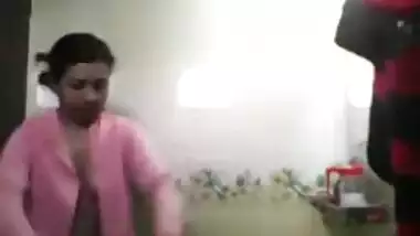 Bangladeshi teen bare MMS costume change clip