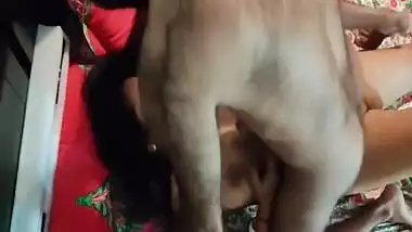 A deshi bhabi seduced a boy and fuck him