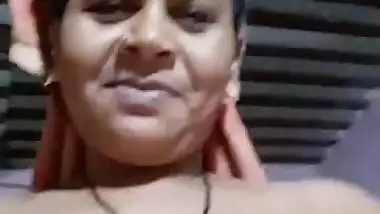 Bhabi Record Nude Selfie