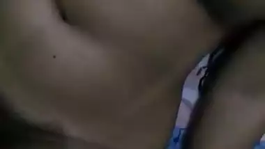 Desi Young girl fucking vdo
