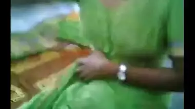 Free Indian xxx Tamil sex movies of hawt wife Jyotsana with hubby