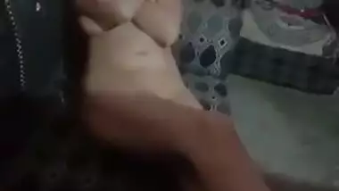Newly married beautiful Desi wife exposed nude