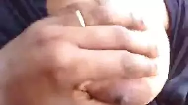 Mallu boob sucking outdoors sex MMS