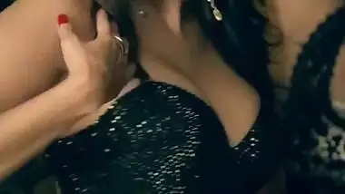  Bollywood Hindi Remix Song 3 Teen Doll - Sunny Leone