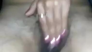 Desi girl hairy pussy fingering