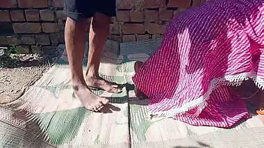 Desi village porn bhabhi outdoor sex for money