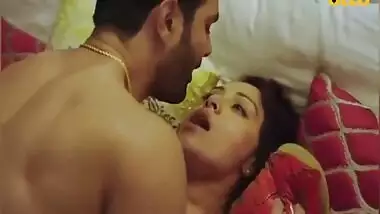 Wife Ki Chhoti Behan Ke Sath Kiya Sex With Hot Indian