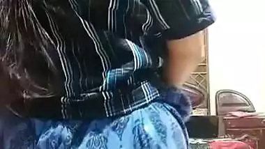 Sexy Paki Girl Shows Her Boobs Part 1