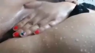 Mujhe Chudte Huye Mutne Me Bohot Maza Ata Hai