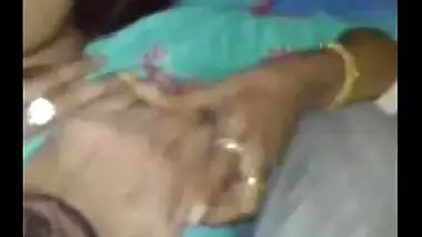 Big tits bhabi exposing in online porn movies