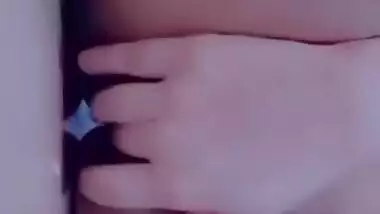 Beautiful Sexy Paki Girl Showing And Fingering Leaked 5 Clips Part 4