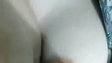 Desi girl showing boobs